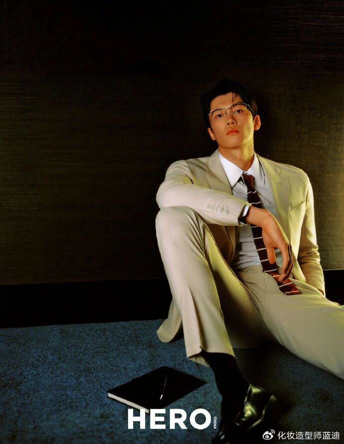 世界杯高清赛事直播入口-汪顺 HERO 创刊号封面:真正的英雄,从来都有双面人生|人物|泳池|锋芒|大片|时尚_新浪新闻